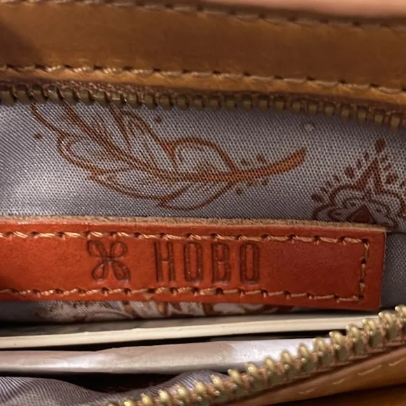 HOBO Romeo Leather Belt Bag. - Picture 8 of 17